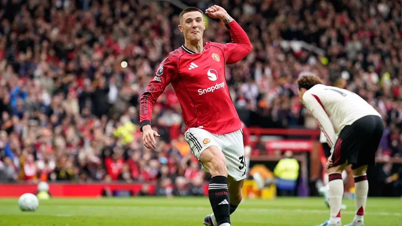 Michael Carrick Cemas Benjamin Sesko Kembali Alami Masalah Cedera