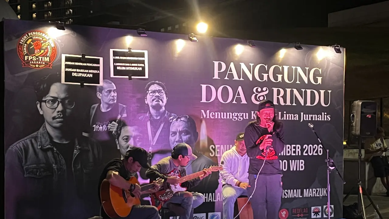 Seniman TIM Gelar Doa Bersama untuk 5 Jurnalis Hilang, Serukan “Kembalilah Kawan”